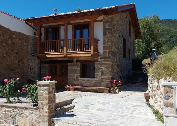 Casa Rural Pembes 컨트리하우스 Pembes